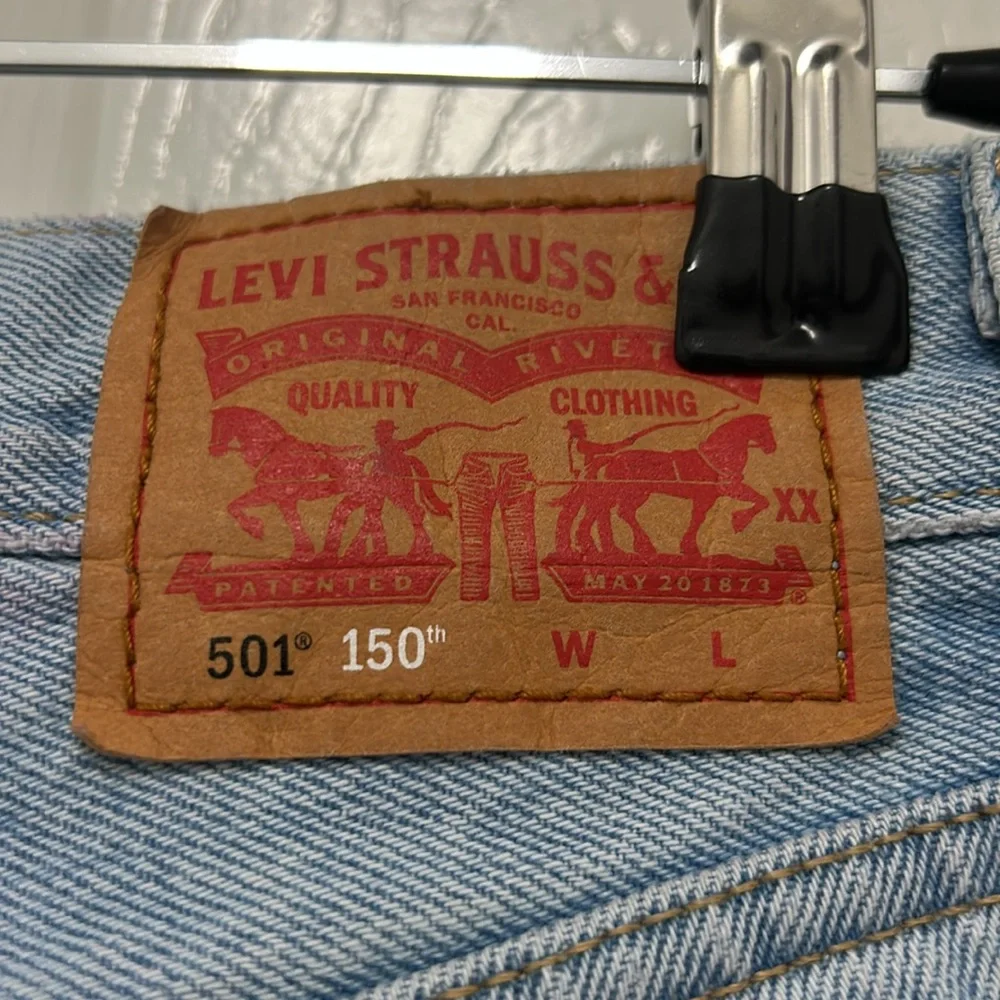 Levi’s 501 Jeans 150th Anniversary Edition 2023 The Original Jean Women’s 24x30 - Picture 3 of 10